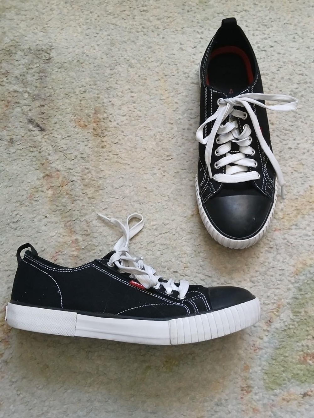 Mens Size 8 LEVIS